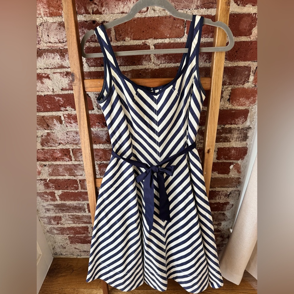 TALBOTS Women's Size 4P SHORELINE Chevron Striped Cotton Dress